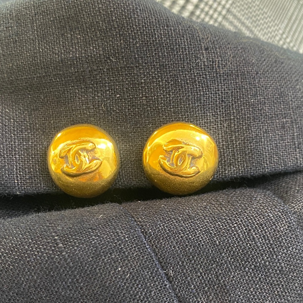 CC Vintage Clip Earrings